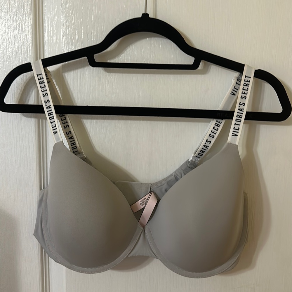 Victoria’s Secret bra